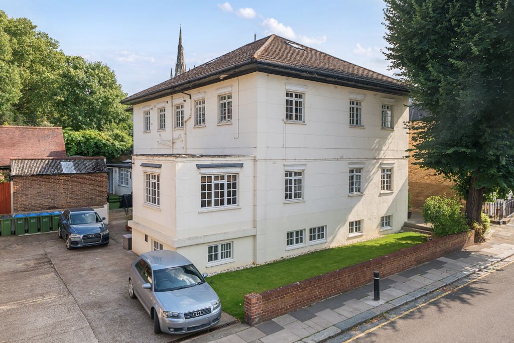 Property photo 2 of 15