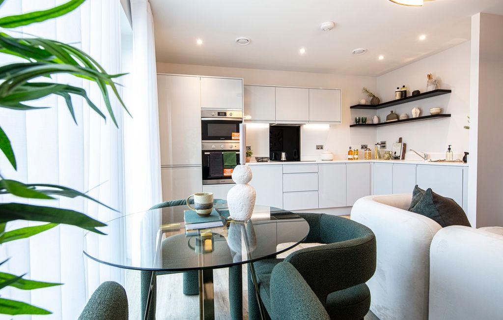 Property photo 3 of 12 Fairview New Homes - Zoopla -