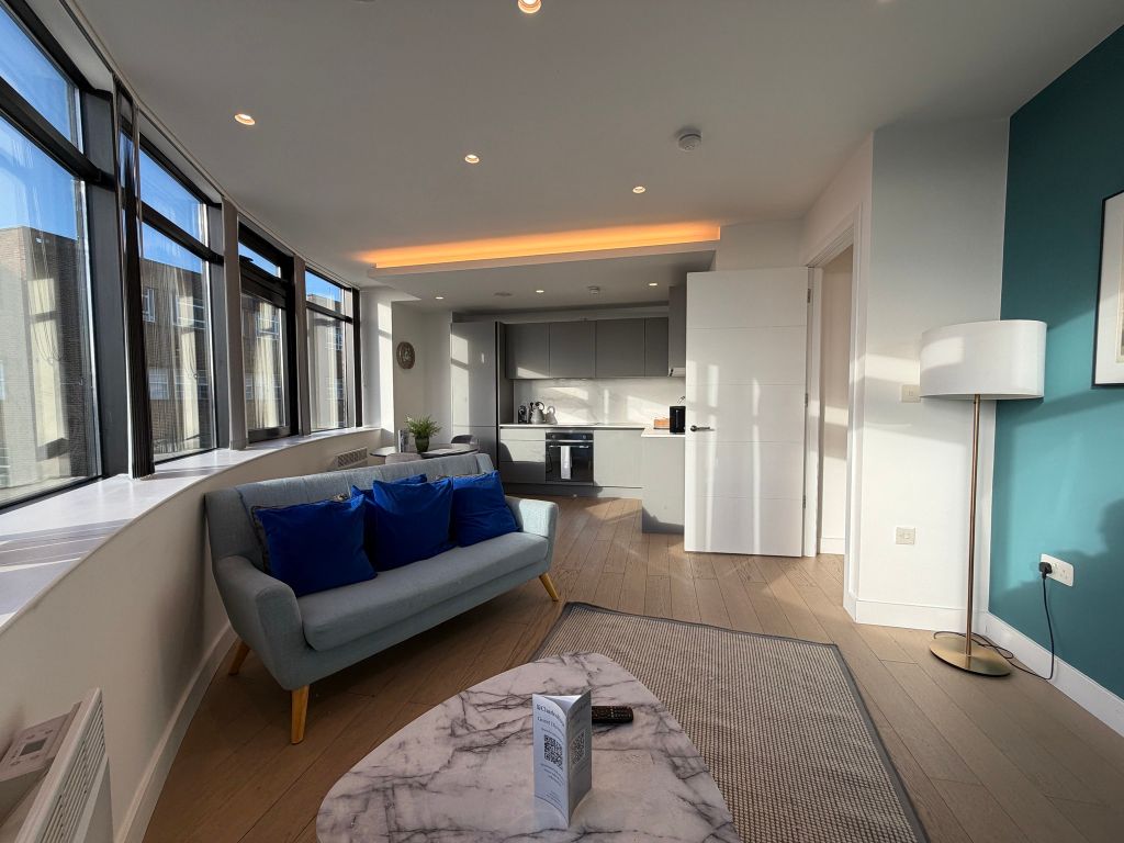 Property photo 1 of 19 Living Room