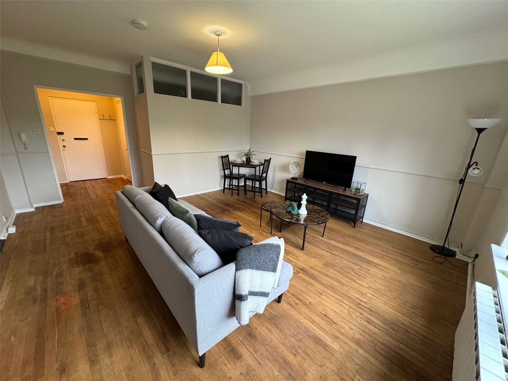 Property photo 3 of 9 Picture No. 14