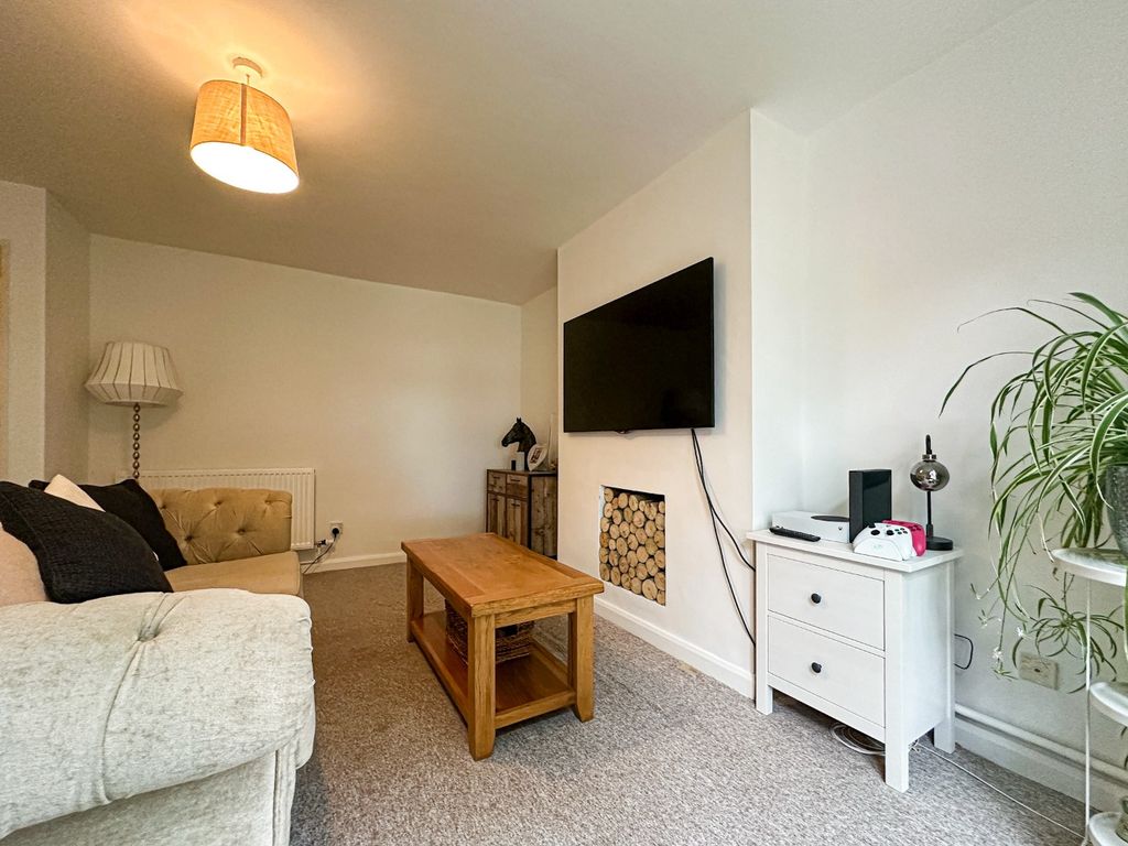 Property photo 3 of 15 3985575