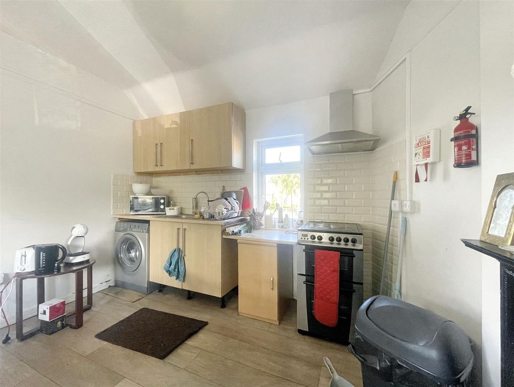 Property photo 3 of 5 Img_5456.Jpg