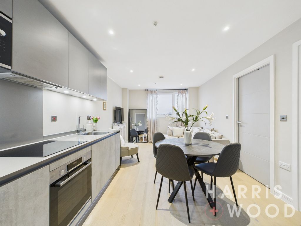 Property photo 2 of 16 4713564