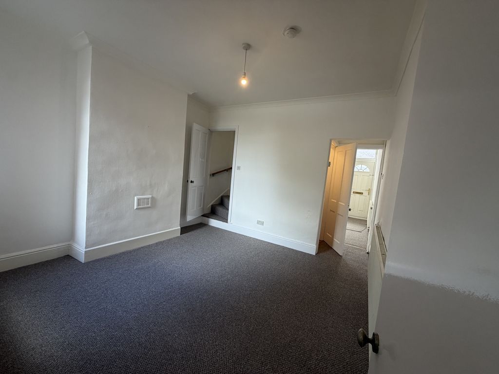 Property photo 3 of 13 Photo 2