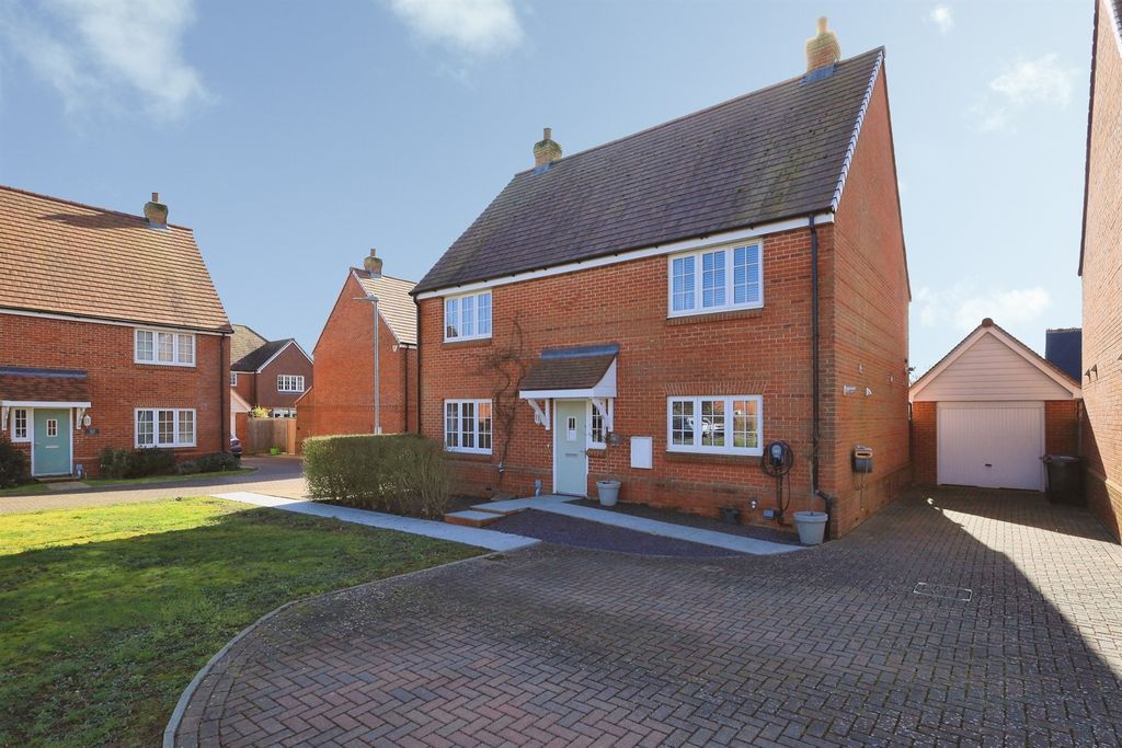 Property photo 1 of 25