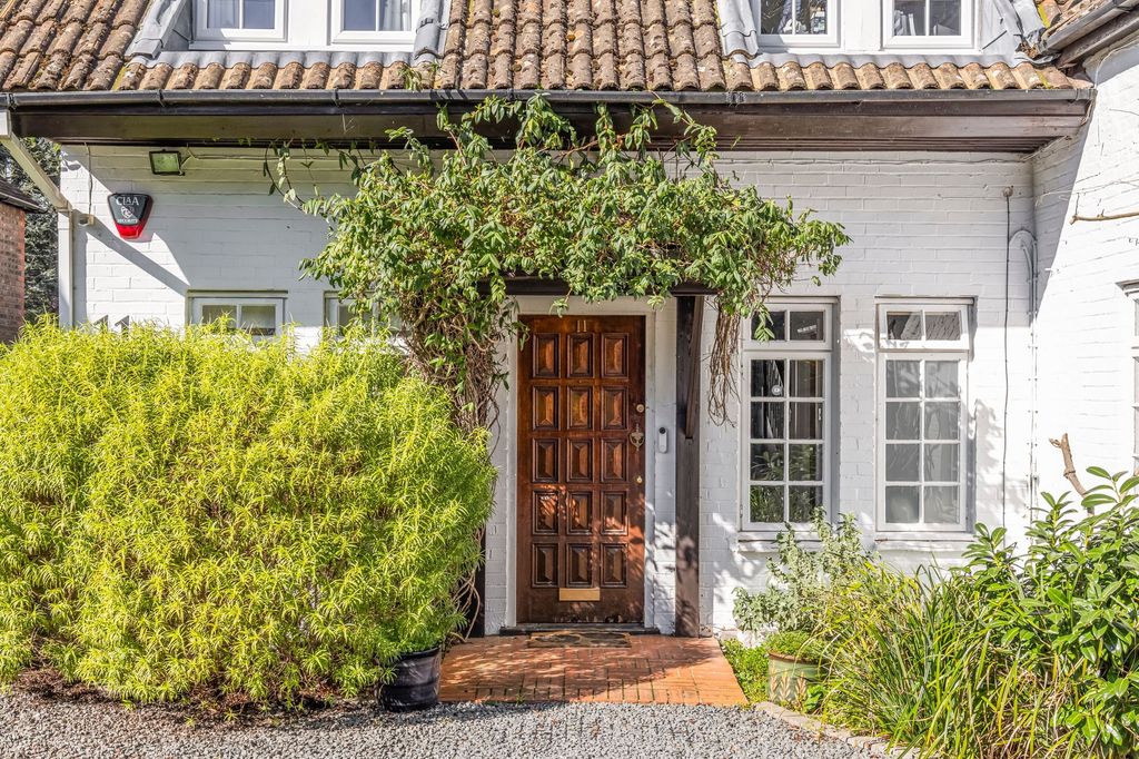 Property photo 2 of 44