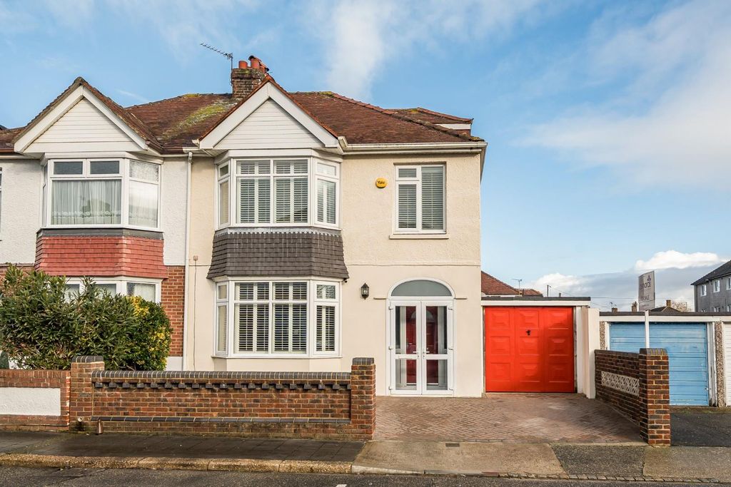 Property photo 1 of 18 1405640-5-697A075B0ce44.Jpg