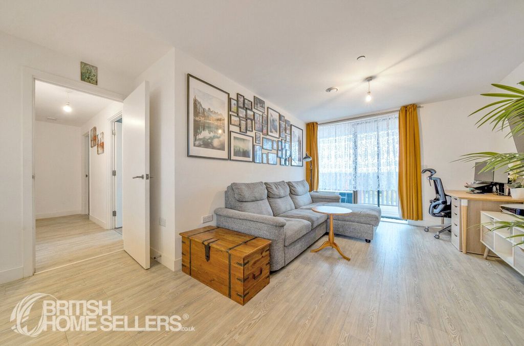 Property photo 3 of 22 Picture No. 08