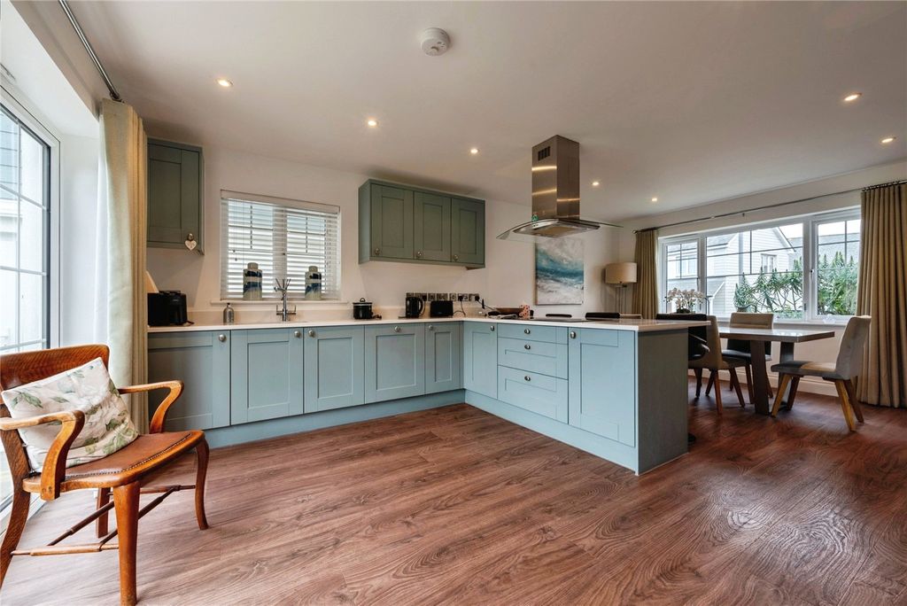 Property photo 2 of 25 Picture No. 38