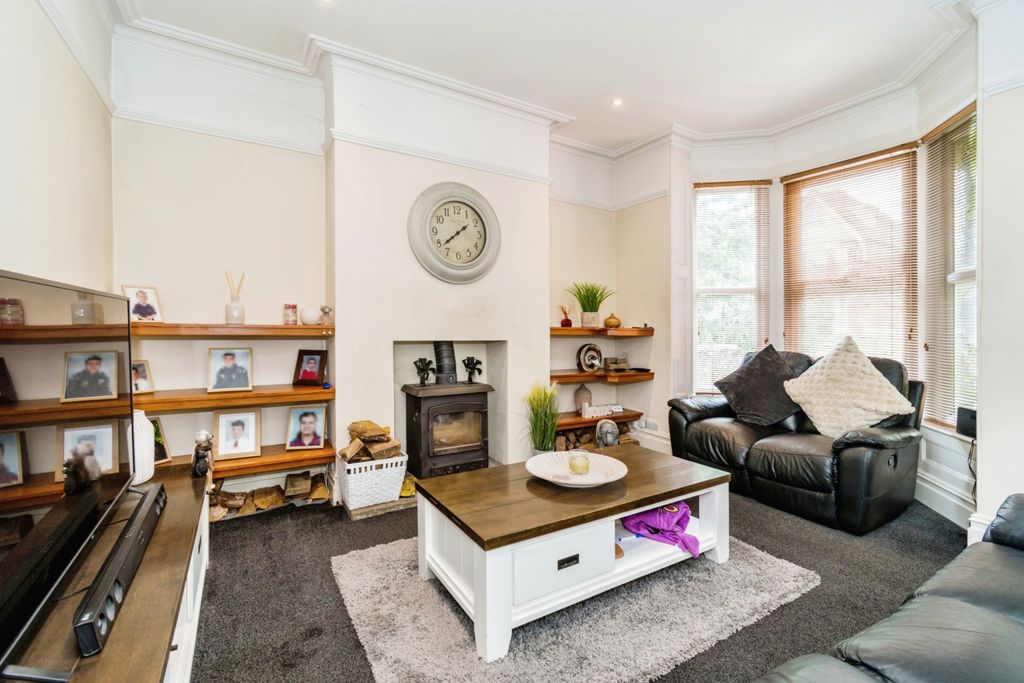 Property photo 3 of 15 Photography