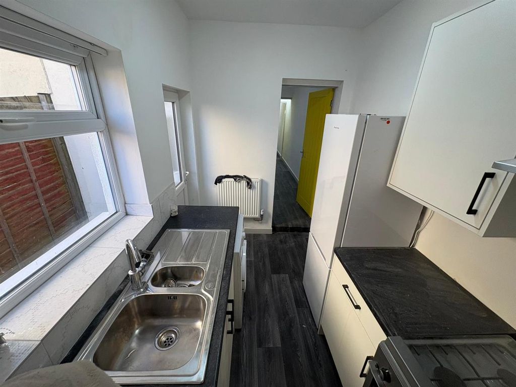 Property photo 2 of 18 Img-20251128-Wa0006.Jpg