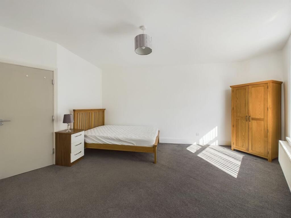 Property photo 3 of 4