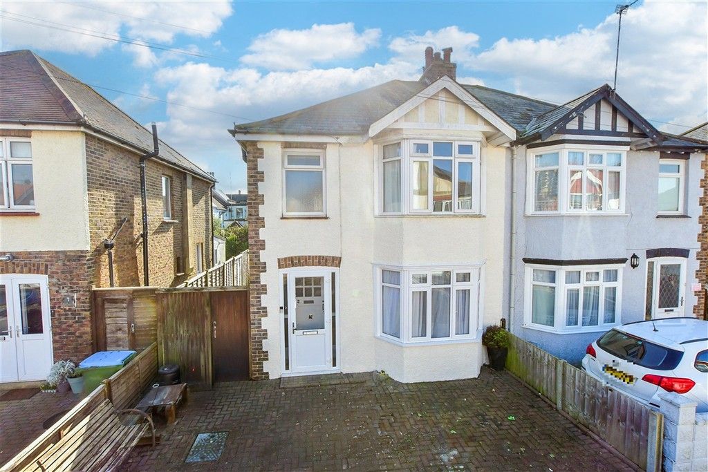 Property photo 1 of 10 Front Web