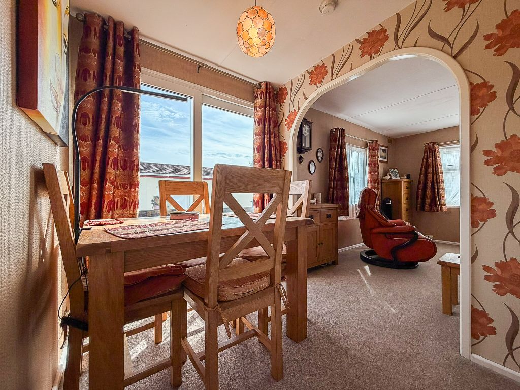 Property photo 3 of 11 Img_1578