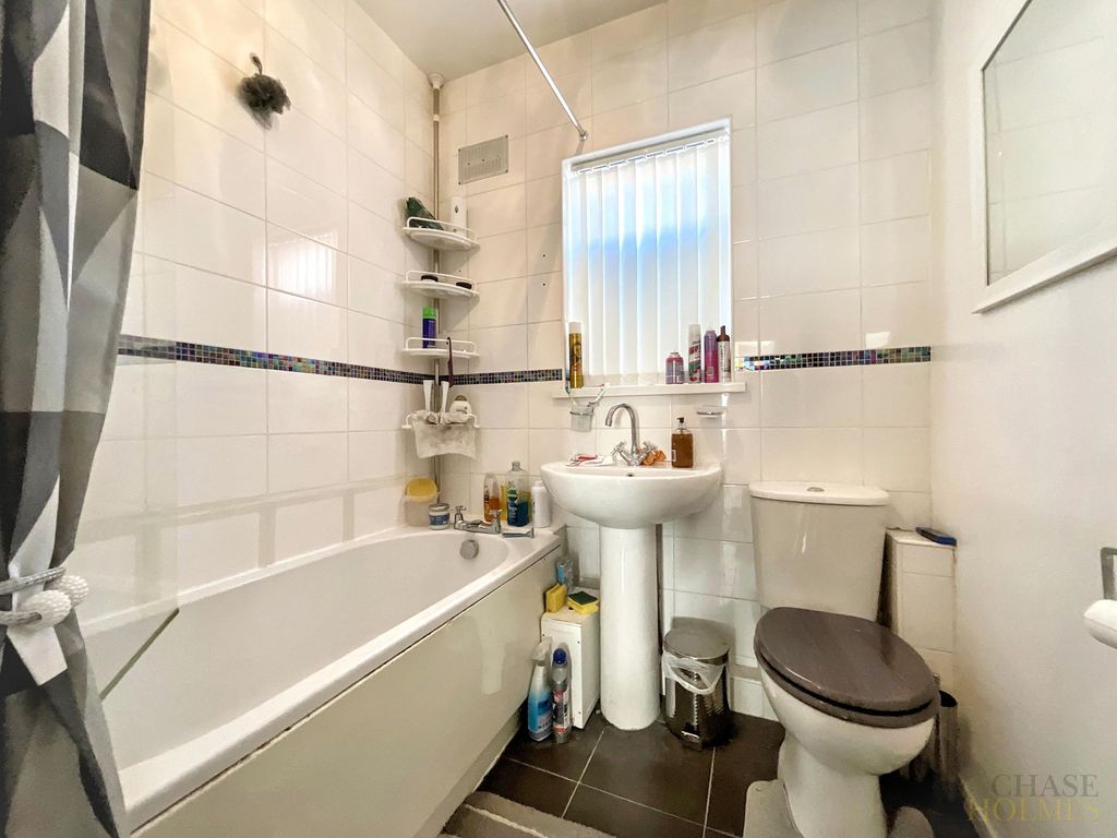 Additional image 4 of 2 bed flat for saleConiston Avenue, Hebburn NE31