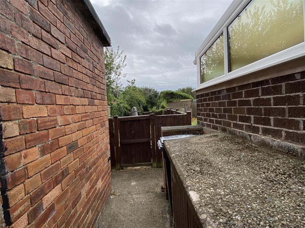 Additional image 16 of 2 bed terraced house to rentGladstone Street, Mold CH7