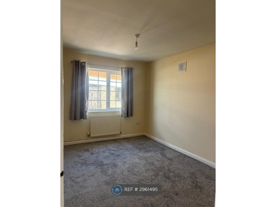 Property photo 2 of 15 Bedroom 1