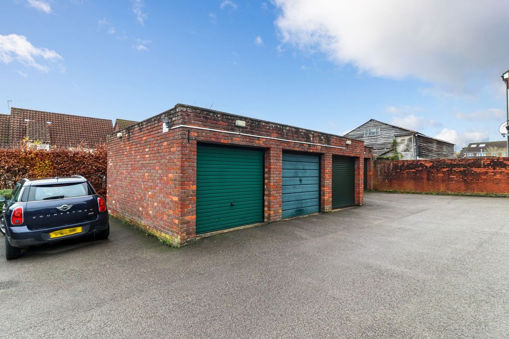 Property photo 3 of 30