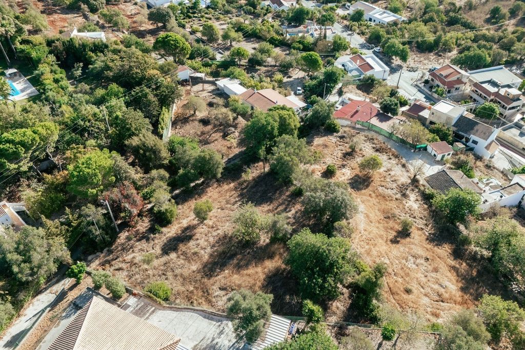 Property photo 1 of 17 Plot With Approved Project For 2 Semi-Detached Villas - Loulé