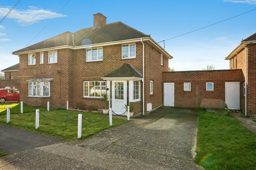 Property photo 1 of 17 Front