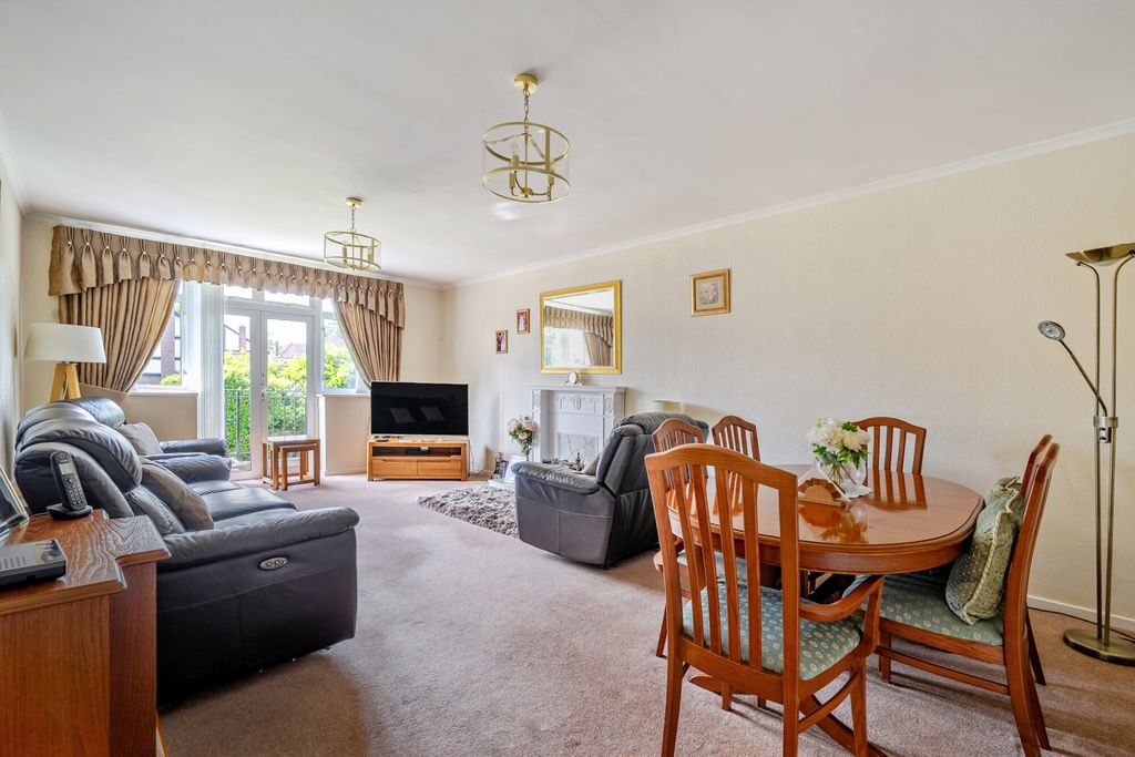Property photo 2 of 14 1480801-14-6A33cd...