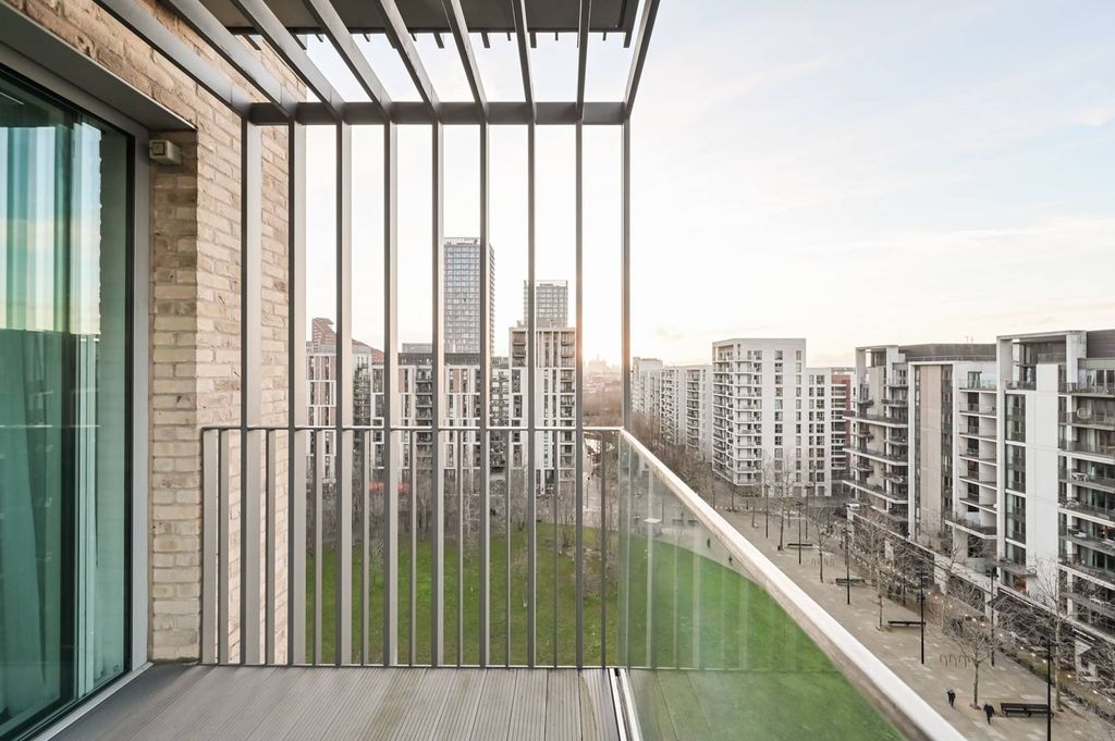 Property photo 3 of 21