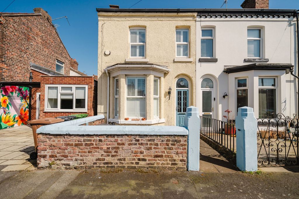 Property photo 1 of 25