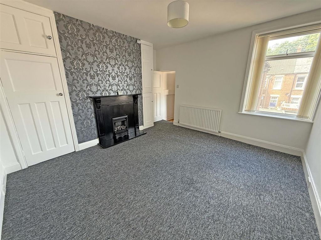 Property photo 2 of 10 Living Room.Jpg