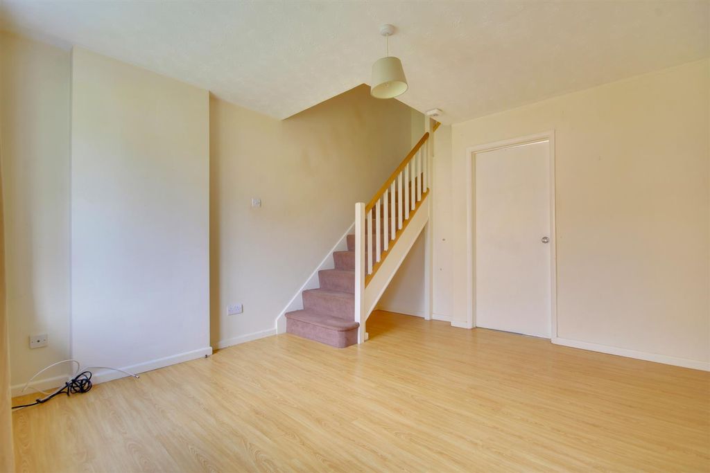 Property photo 3 of 11 Img_4275-Img_4277.Jpg