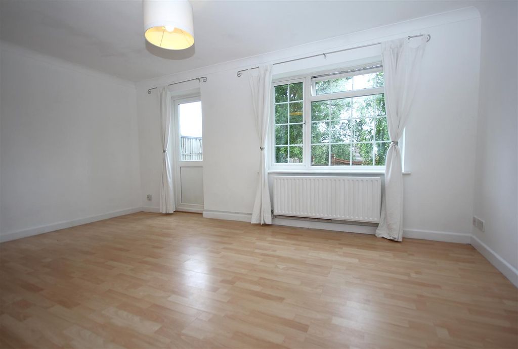 Property photo 3 of 11 Img_6626.Jpg