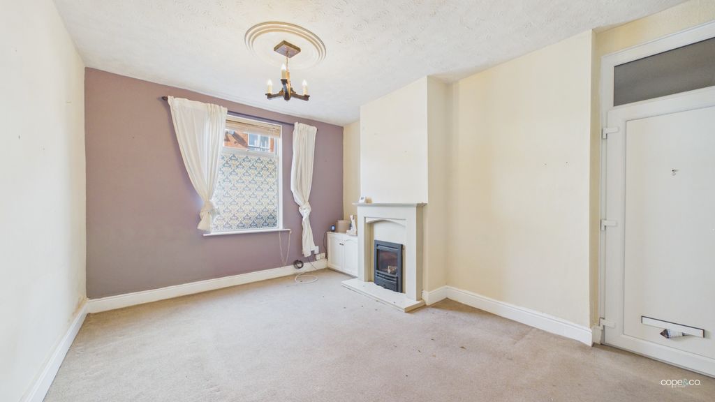 Property photo 3 of 11 5425694