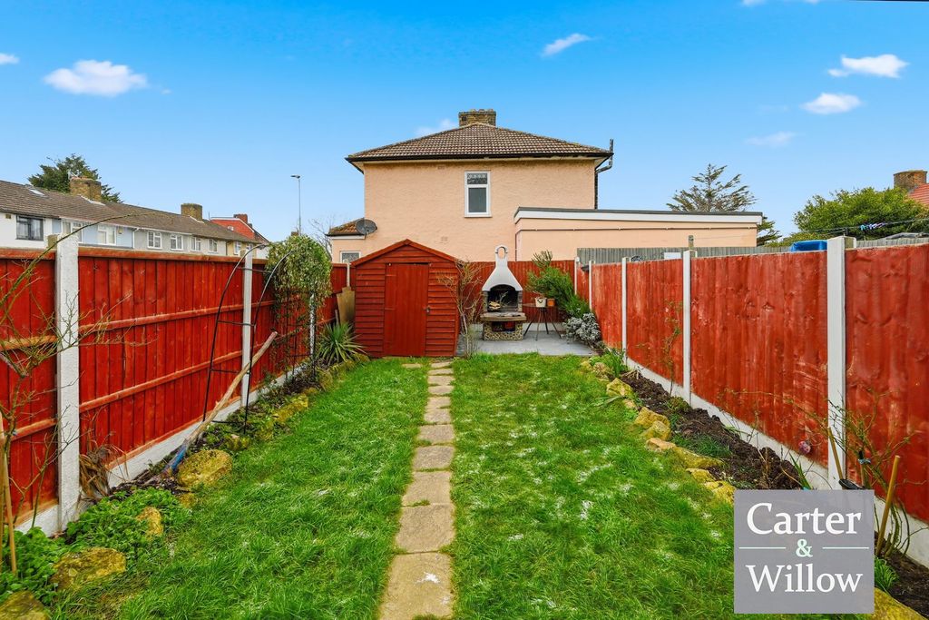 Property photo 3 of 15