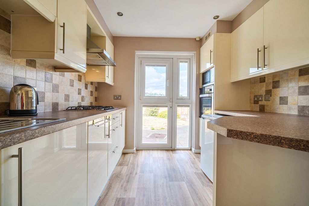 Property photo 3 of 19 1500408-15-6A71F7...