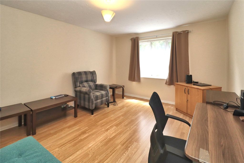 Property photo 3 of 7 Picture No. 08