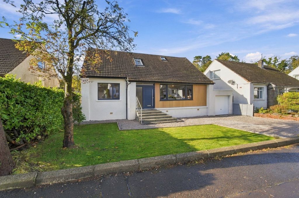 Property photo 1 of 41