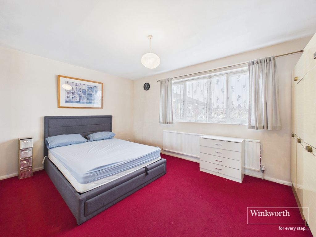 Property photo 3 of 6 Photograph