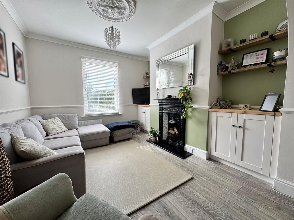 Property photo 2 of 18 5.Jpeg