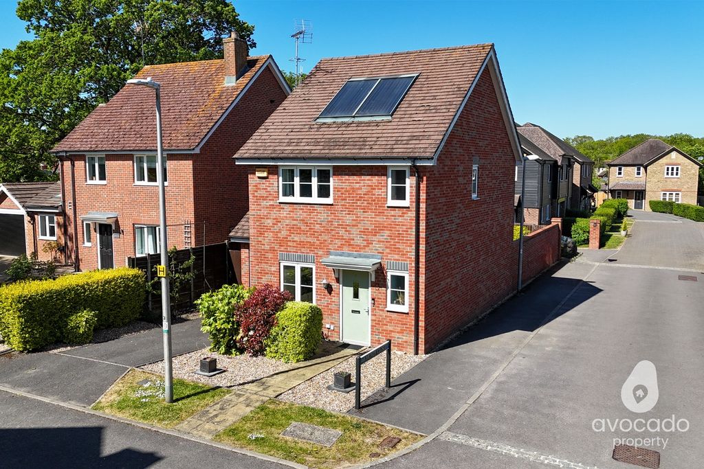 Property photo 1 of 19 5116301