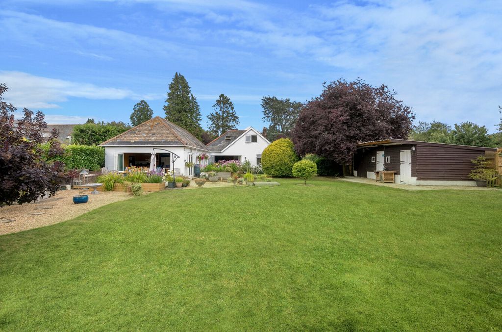 Property photo 1 of 22 1330684-16-6887Bb...