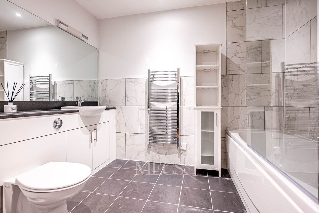Property photo 2 of 11 2179274