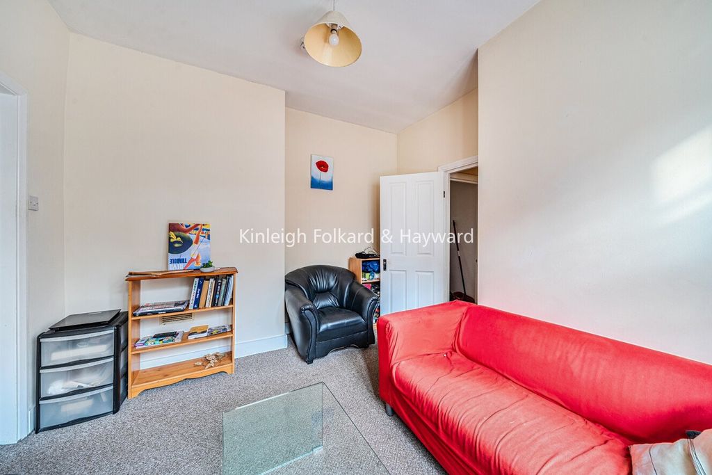 Property photo 3 of 22 Picture No. 02