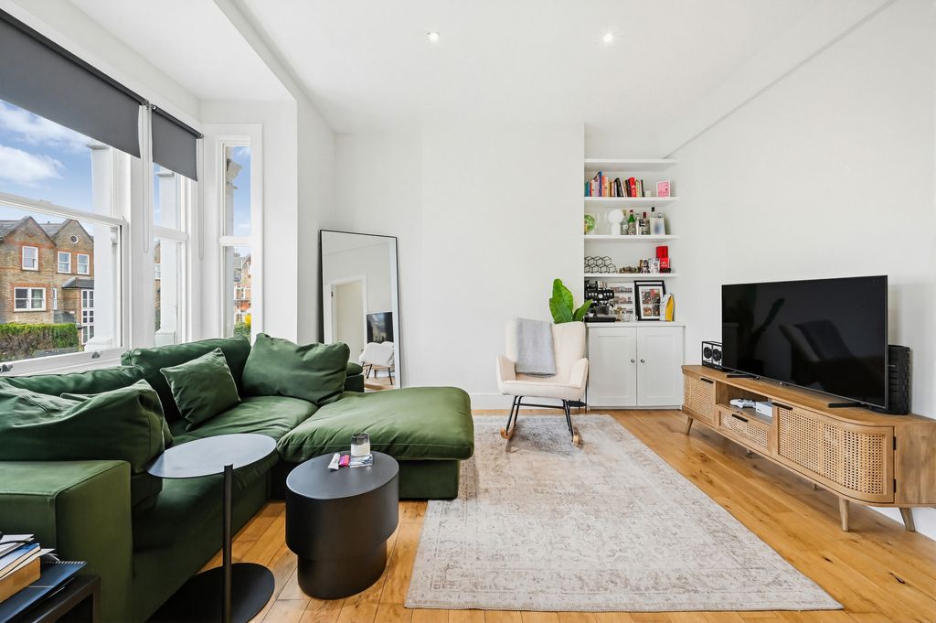 Property photo 1 of 7