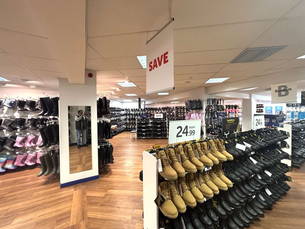 Property photo 3 of 5