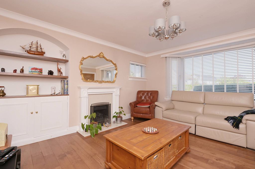 Property photo 2 of 30