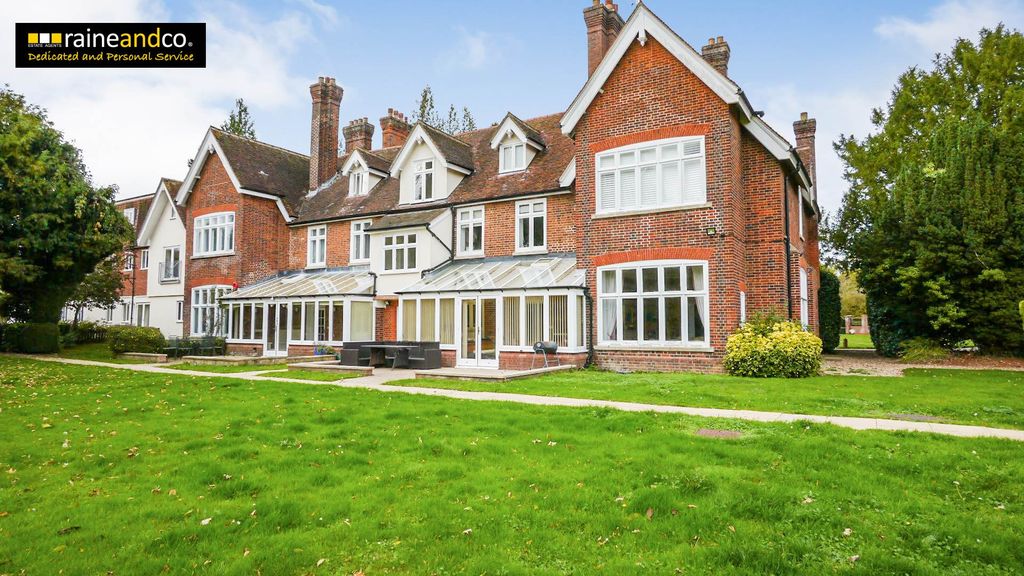 Property photo 2 of 23