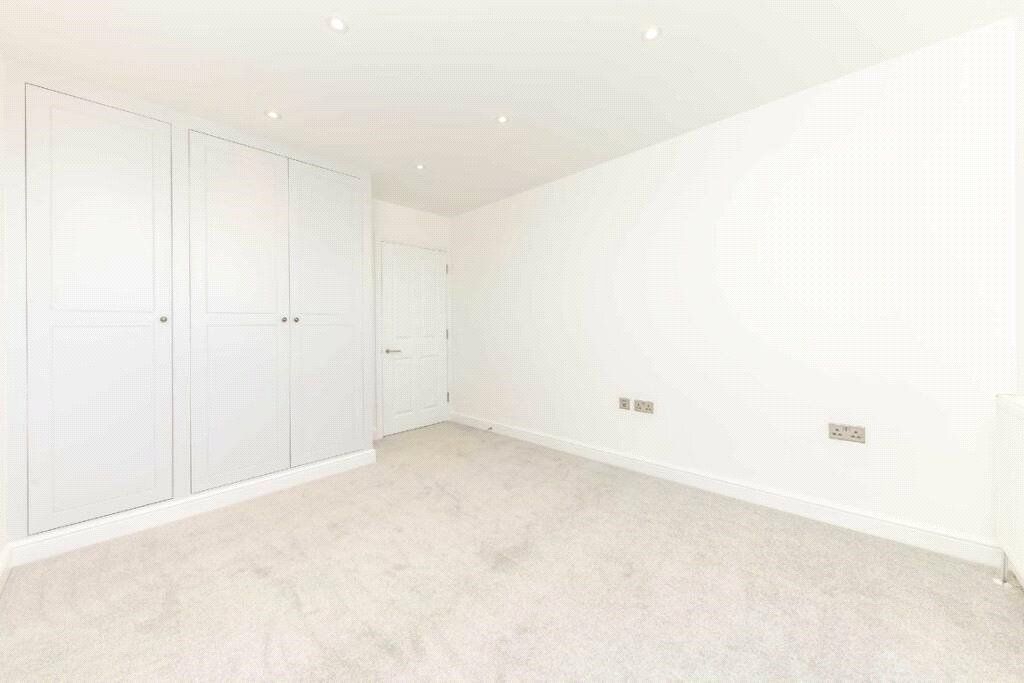 Property photo 3 of 4 Picture No. 04