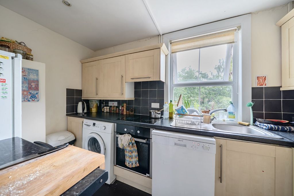 Property photo 2 of 6 Picture No. 04