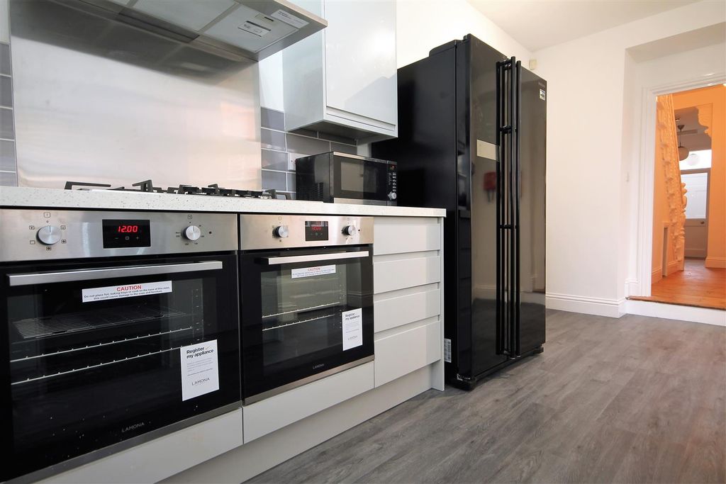 Property photo 2 of 10 461.Jpg