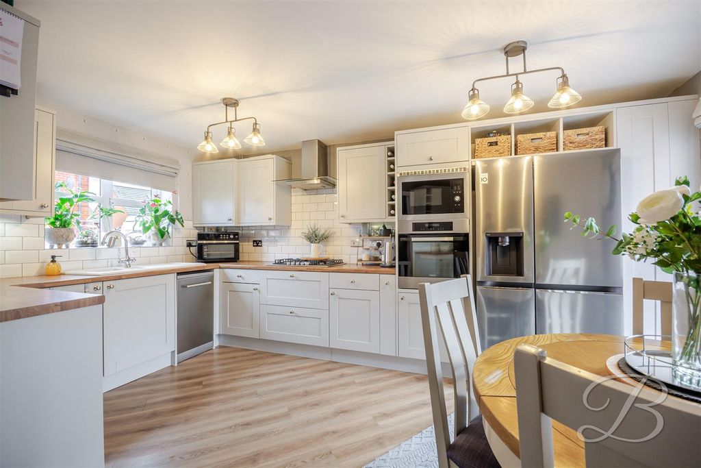 Property photo 2 of 32 Ccltd-7.Jpg