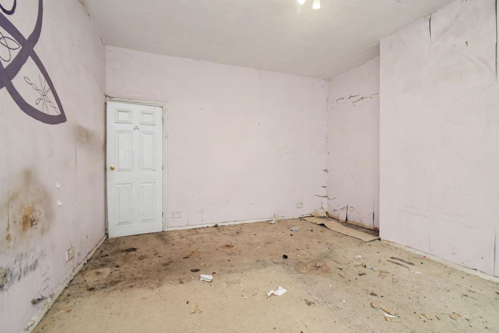 Property photo 3 of 10 Image 3